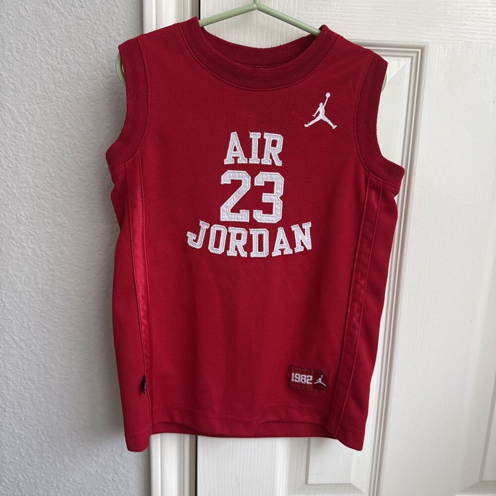 Air Michael Jordan Red Basketball Jersey Youth Size 6 Medium #23 Retro Vintage